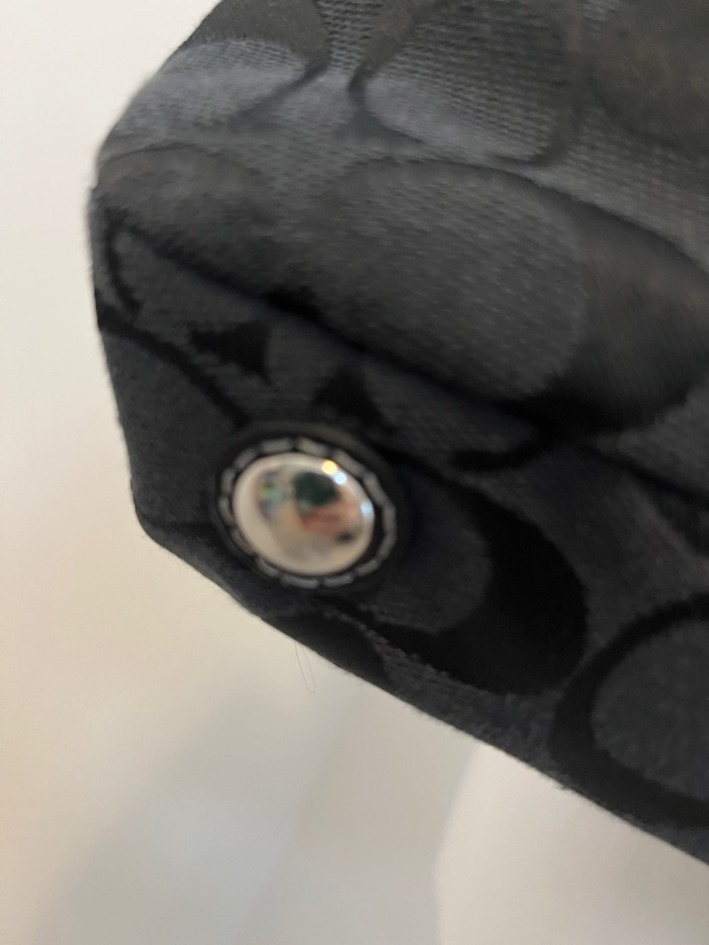 Coach Black Signature Canvas Shoulder Bag with Leather Trim - Picture 4 of 9